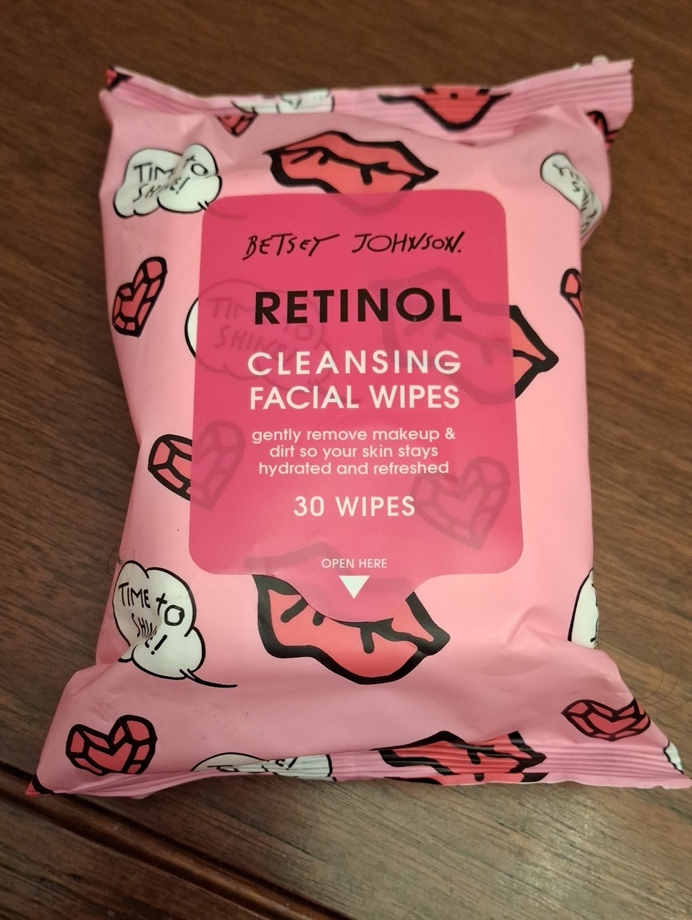 Betsey Johnson Retinol Cleansing Facial Wipes New Sealed Pack - Pink
